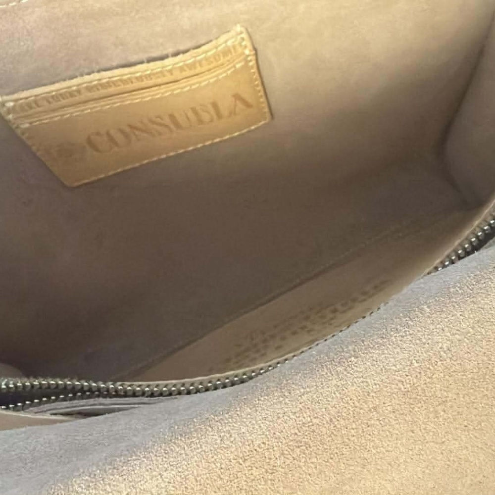 Almost new Consuela IRIS Chrissy style crossbody bag - Picture 4 of 8